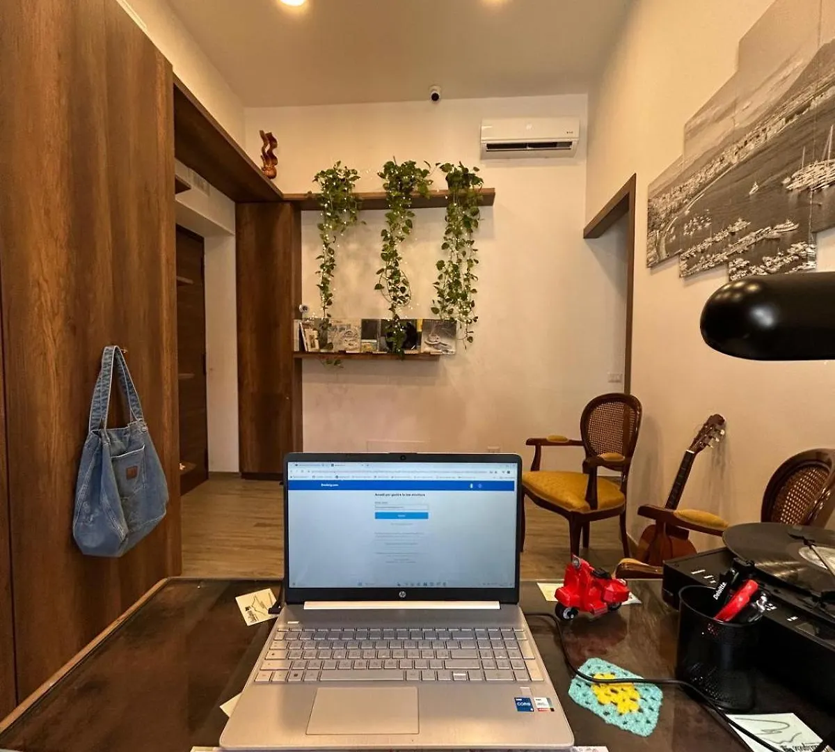 Casa Agnese B&B 那不勒斯 0*,  意大利